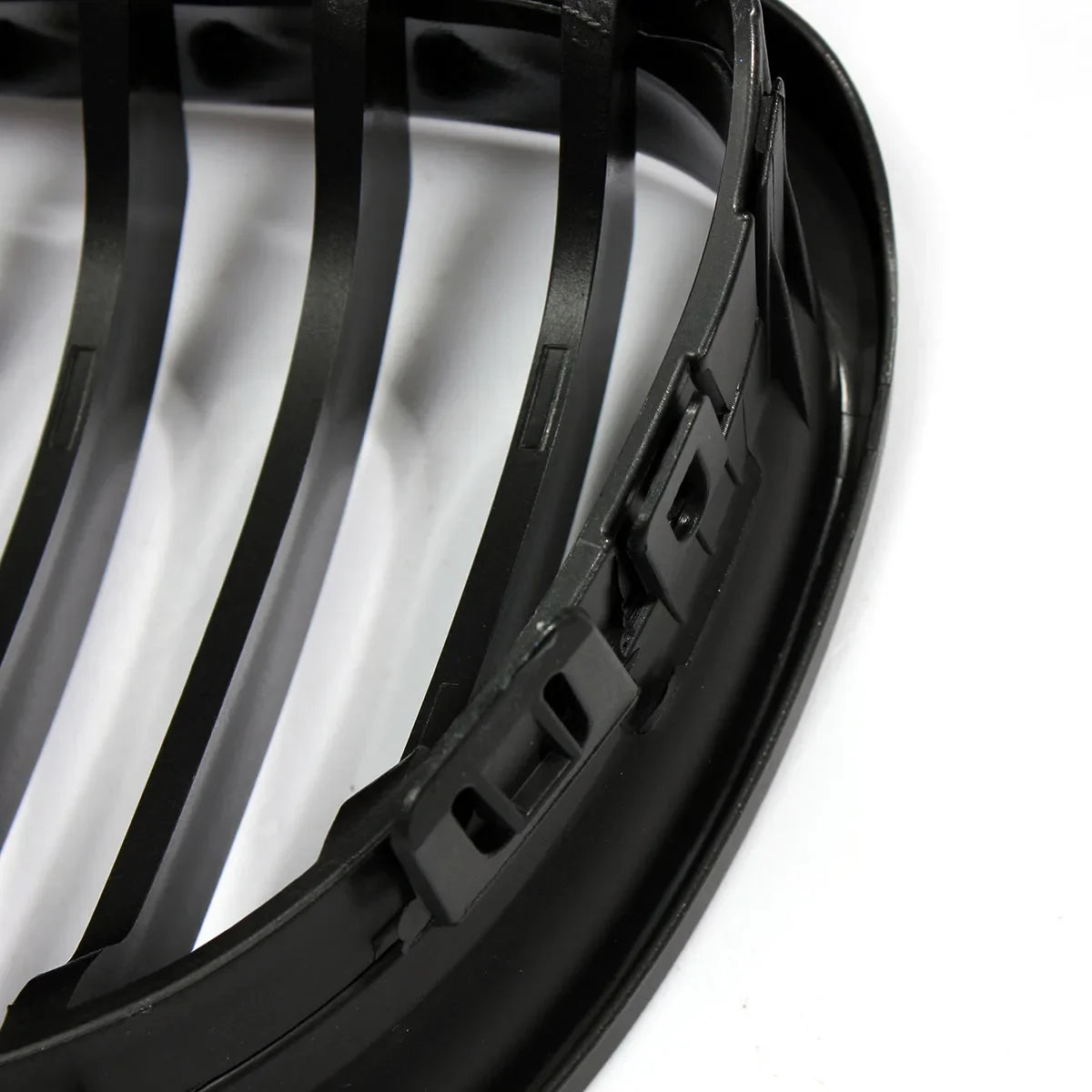 E90/E91 LCI Single Slat Glossy Black Grills (2009-2012)
